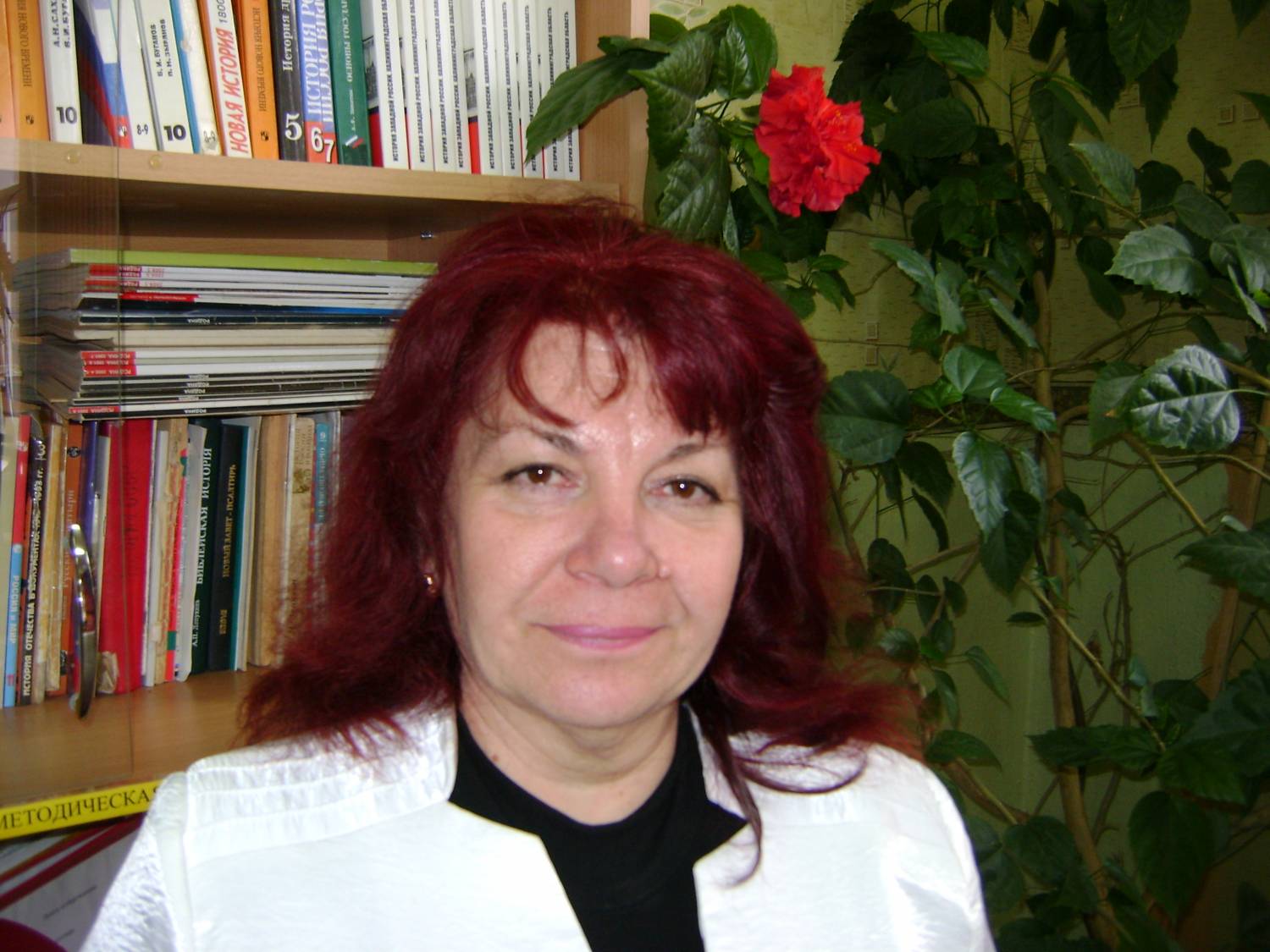 Ольга Михайловна директор школы